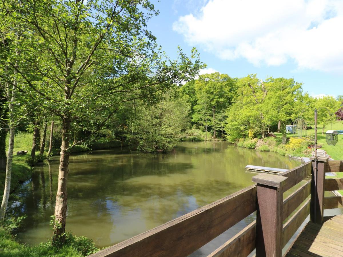 Miswells Cottages - Lake View Turners Hill Buitenkant foto
